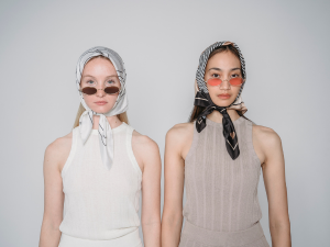 Rüyada Eşarp Görmek