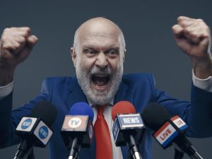 Rüyada Siyasetçi Görmek